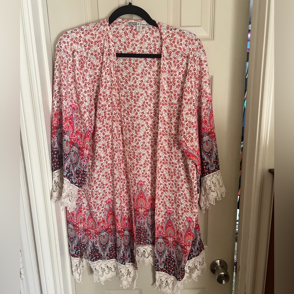 Gypsies & Moondust Red and White Floral Kimono